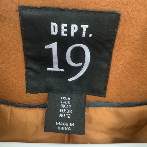 Oversized Pete coat Dept. 19 - Picture 3 of 6